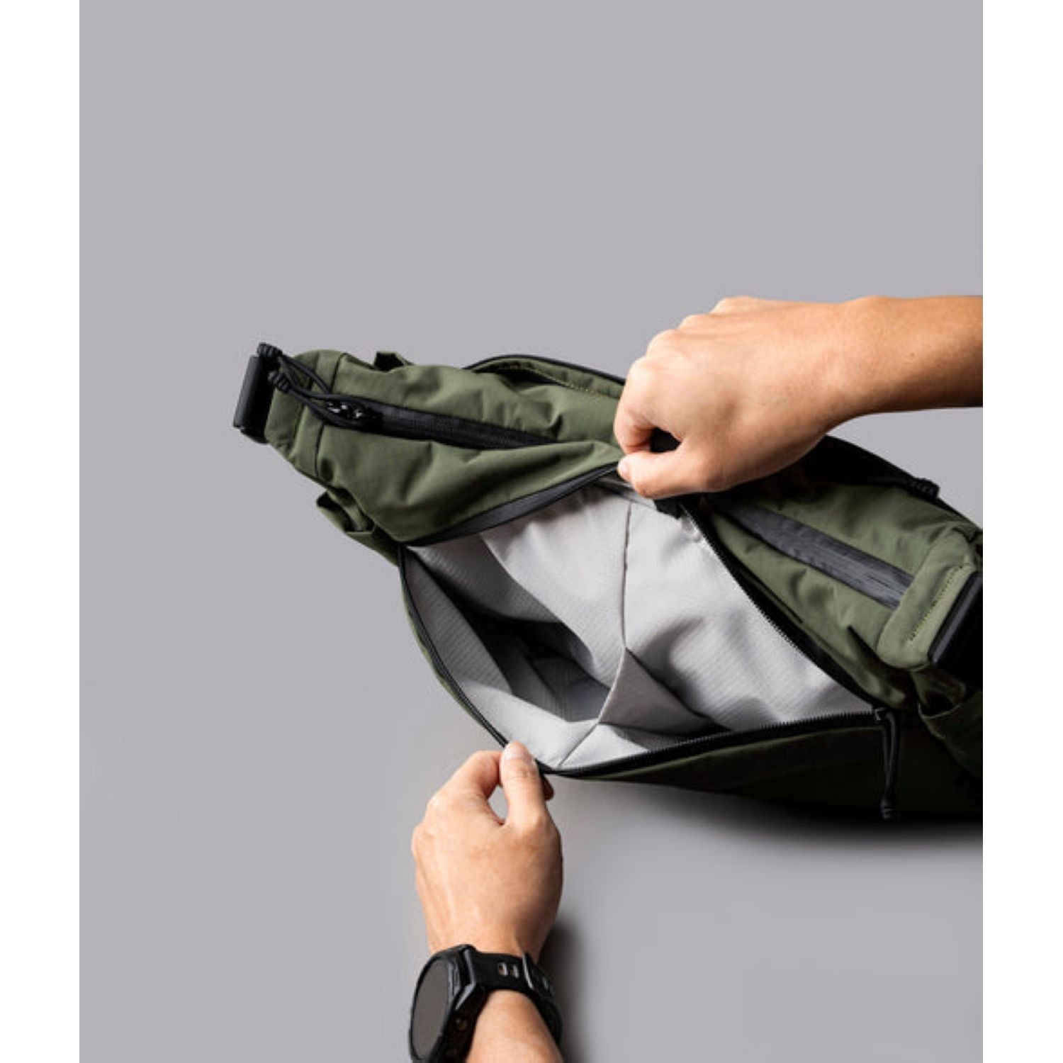 ALPAKA Flight Satchel