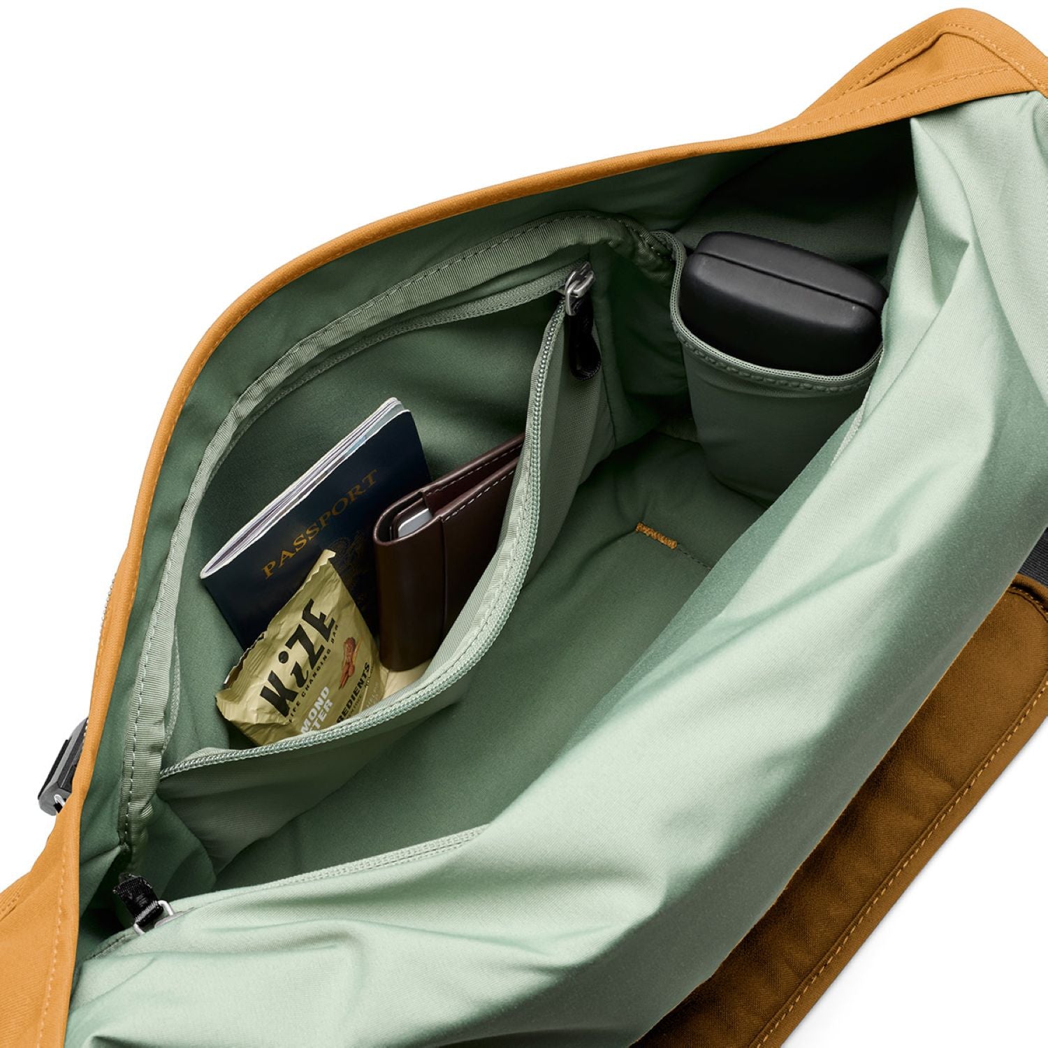 Bellroy Classic Messenger