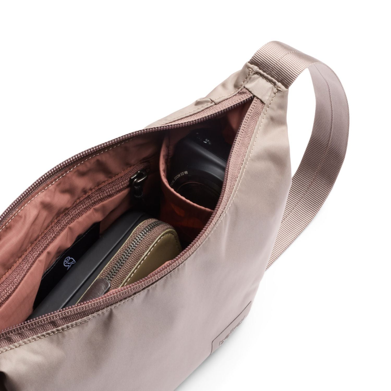 Bellroy Laneway Crescent Bag 2.5L