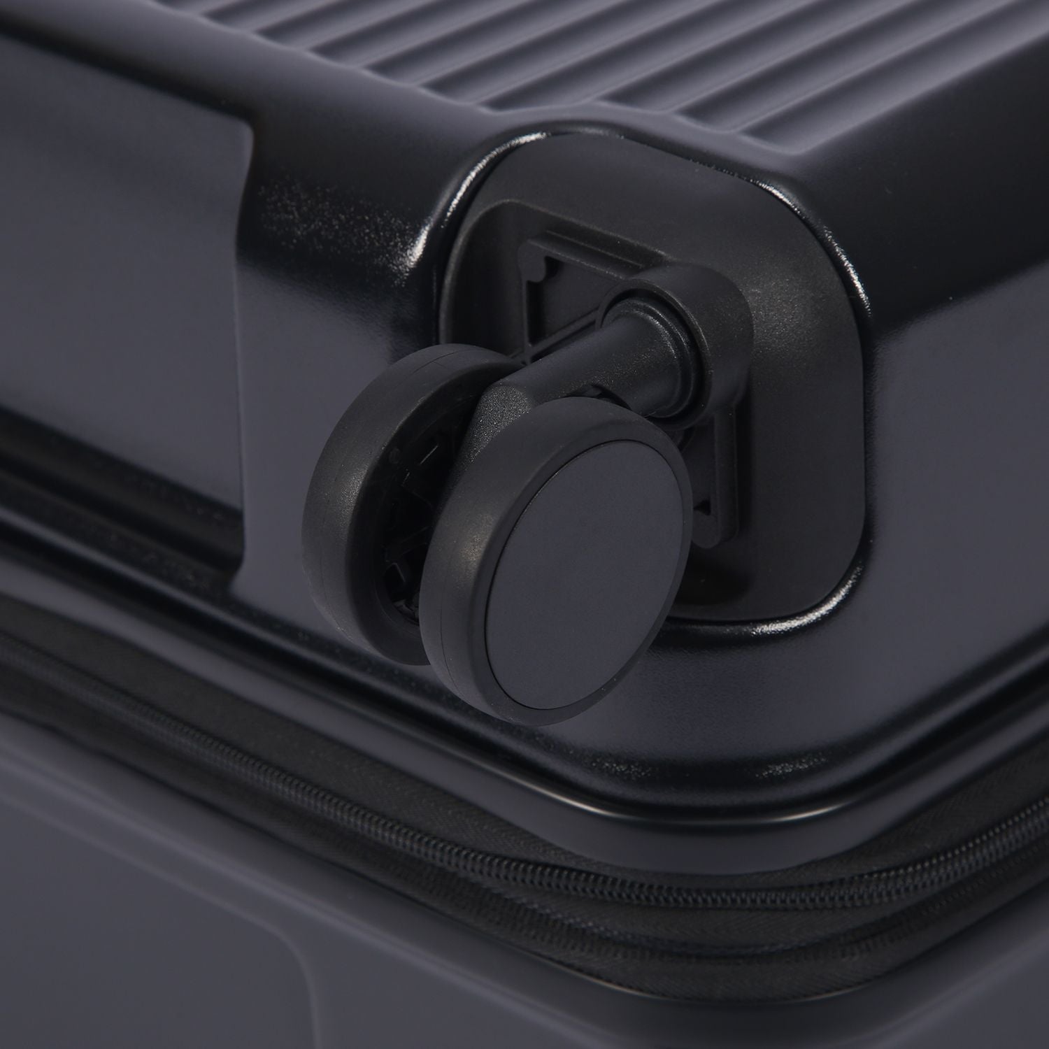 Crossing VIVE Polycarbonate Expandable Carry On Luggage V2