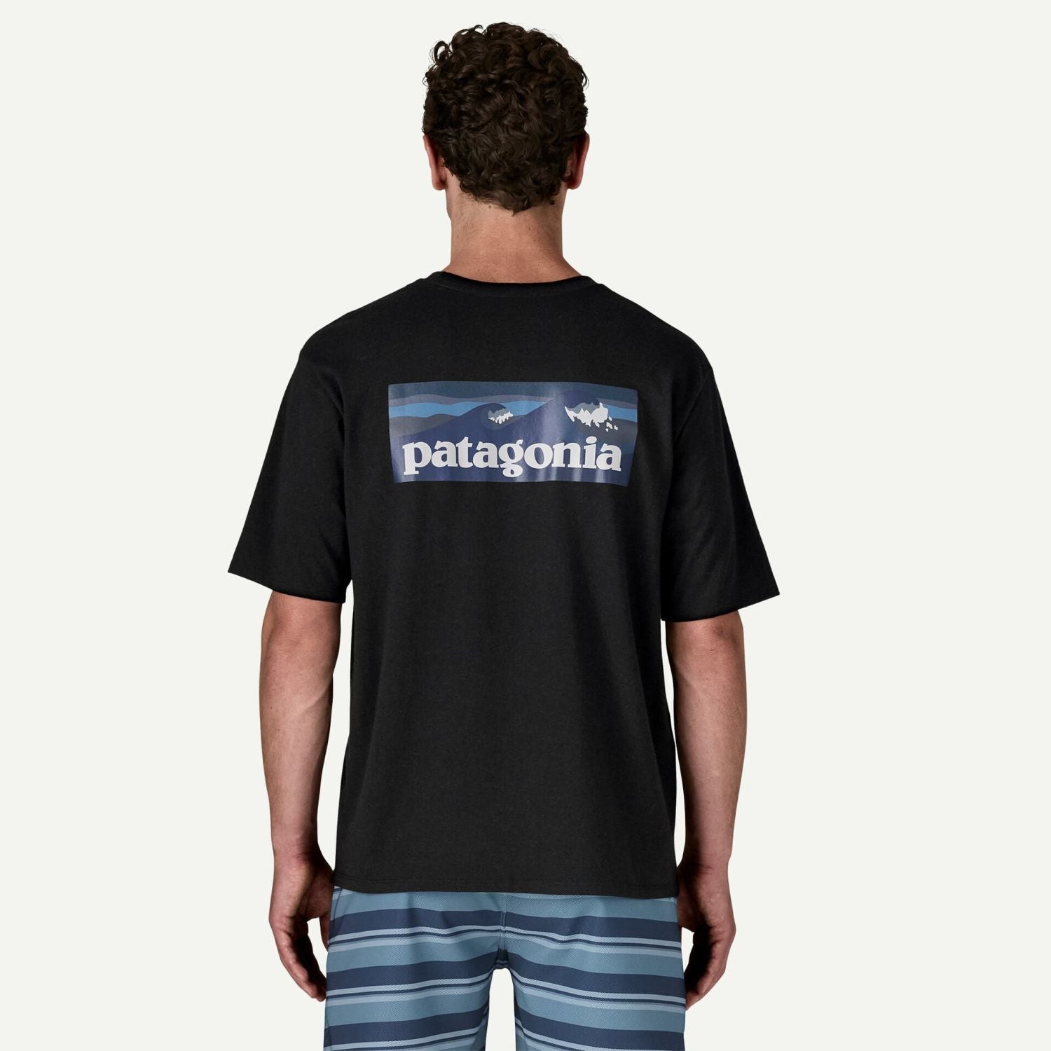 Patagonia Men's Boardshort Logo Pocket Responsibili-Tee® (Ink Black)