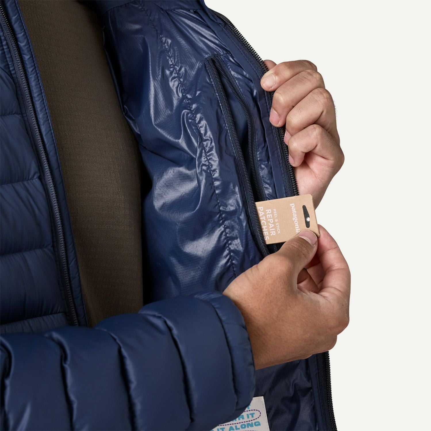 Patagonia Men's Down Sweater™ Jacket (New Navy)