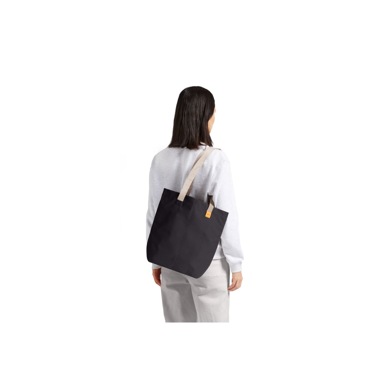 bellroy-city-tote-black-v2-10