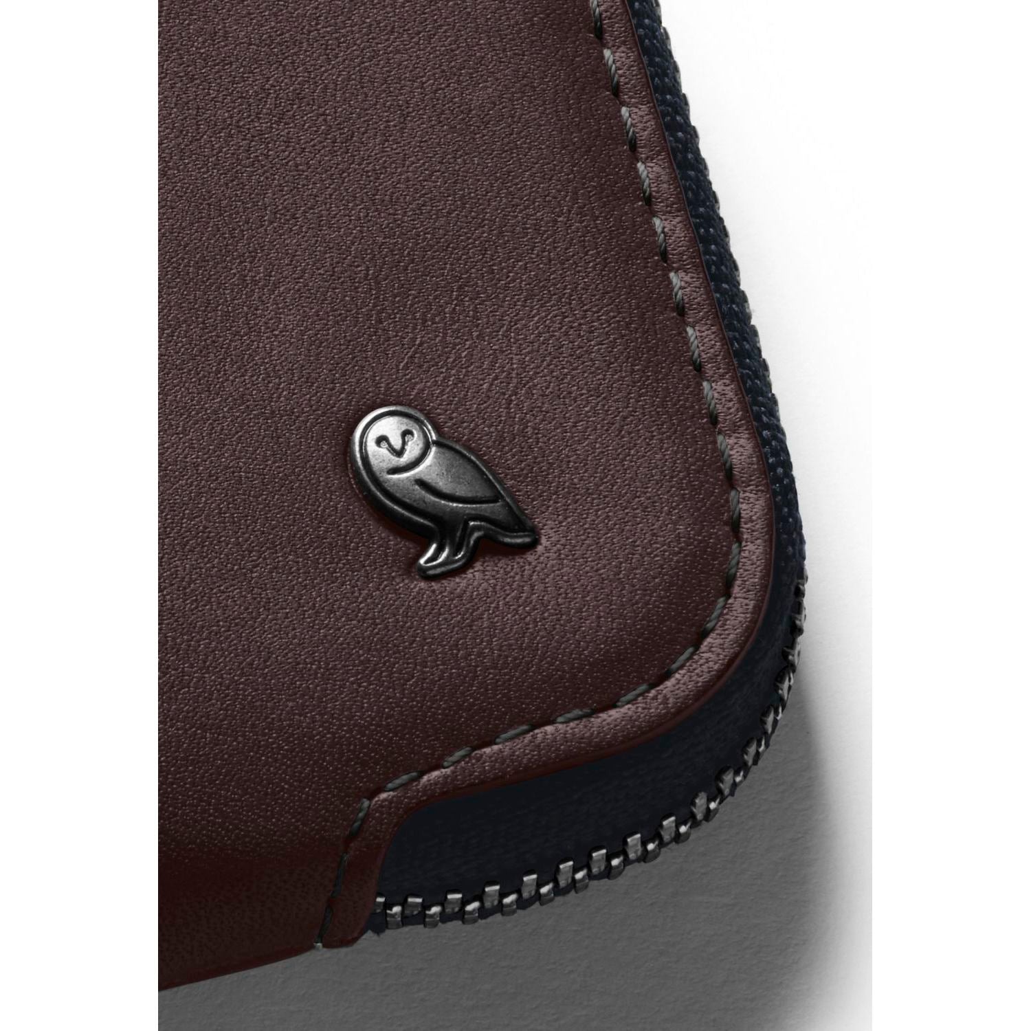 bellroy-card-pocket-deepplum-3