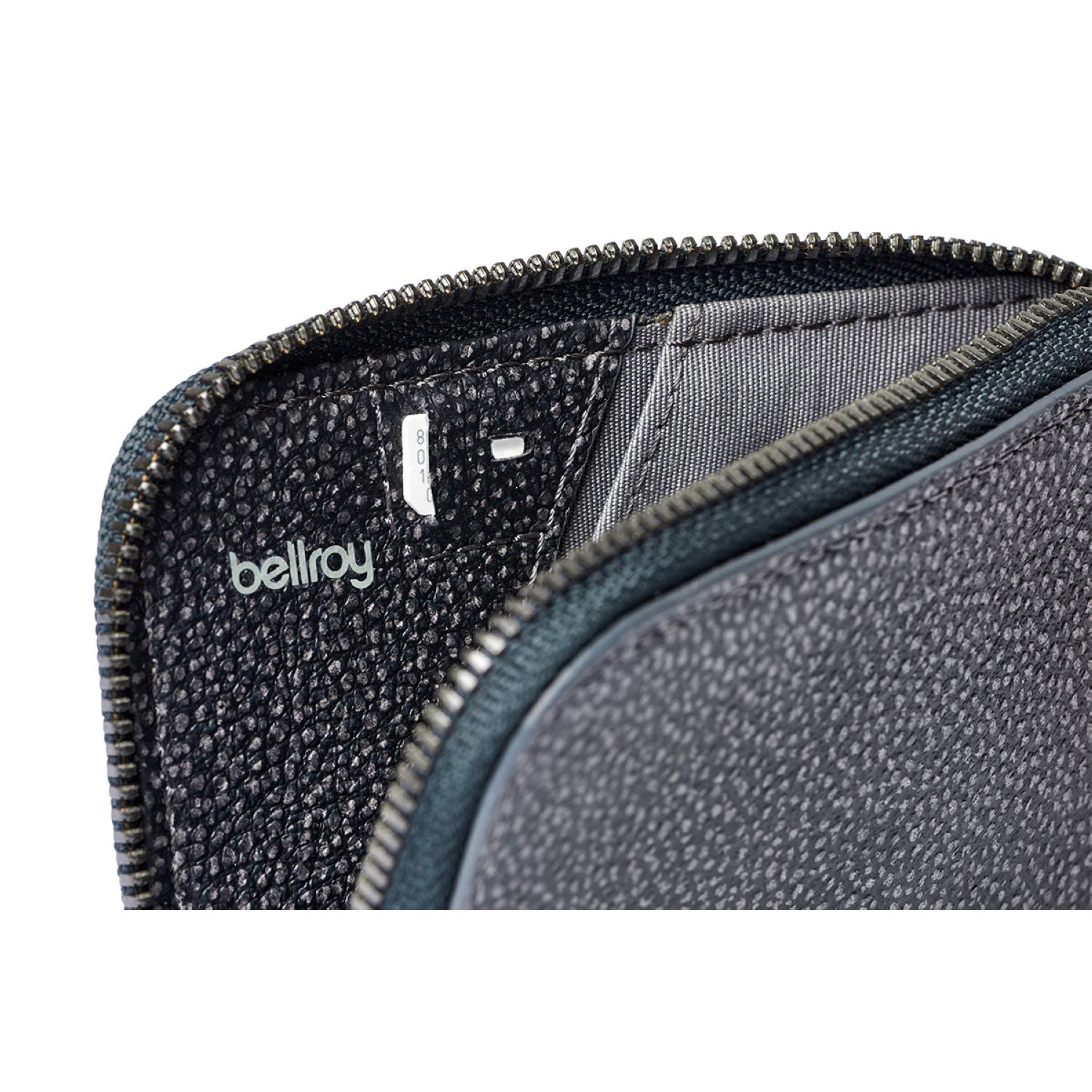 bellroy-card-pocket-stellar-black-6