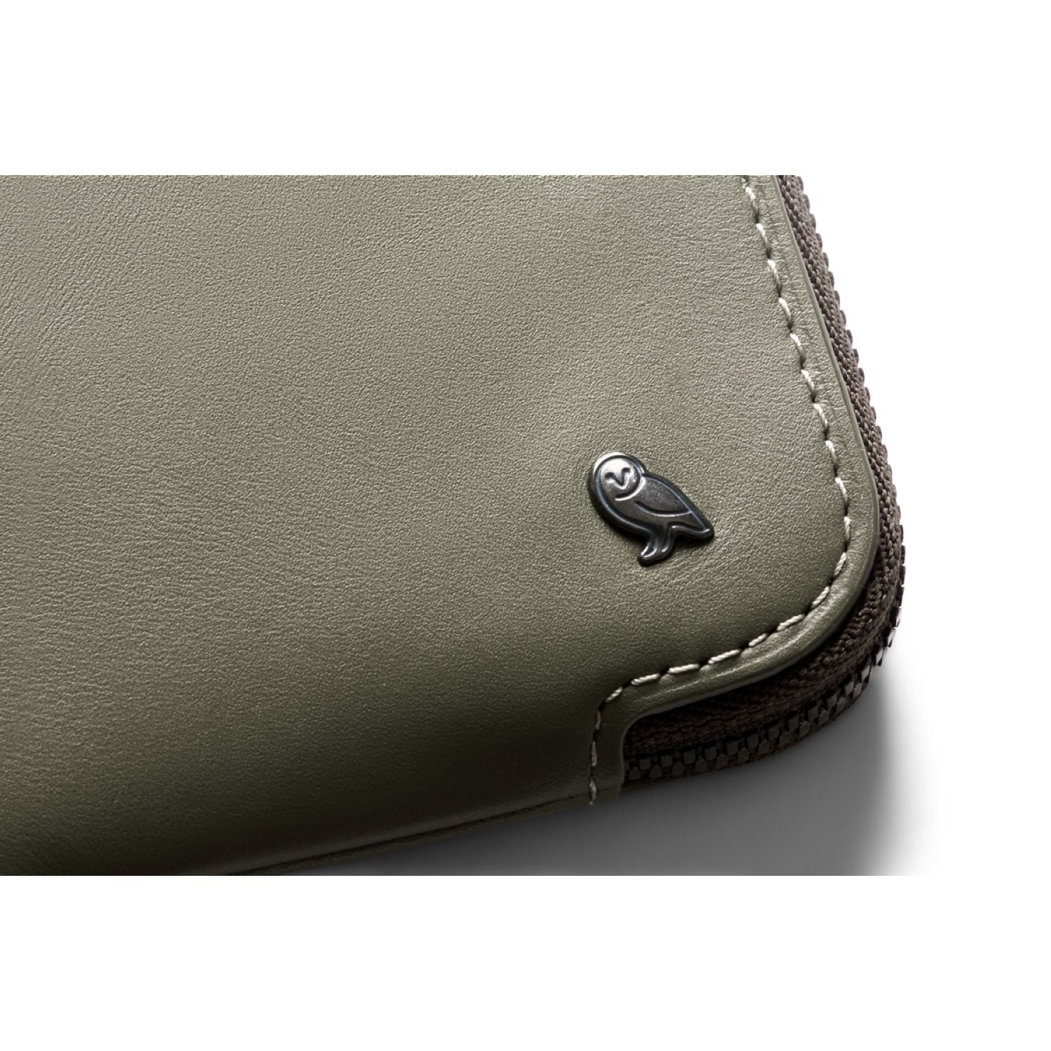 bellroy-card-pocket-willow-3