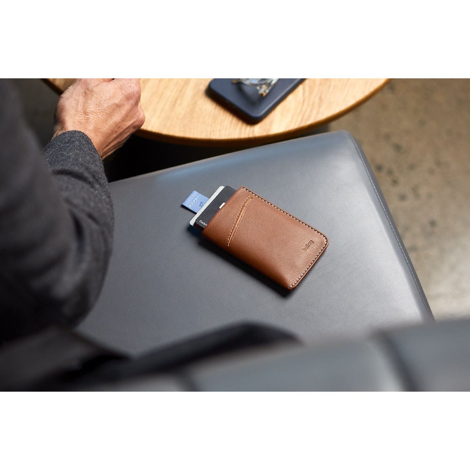 bellroy-card-sleeve-second-edition-navy-9