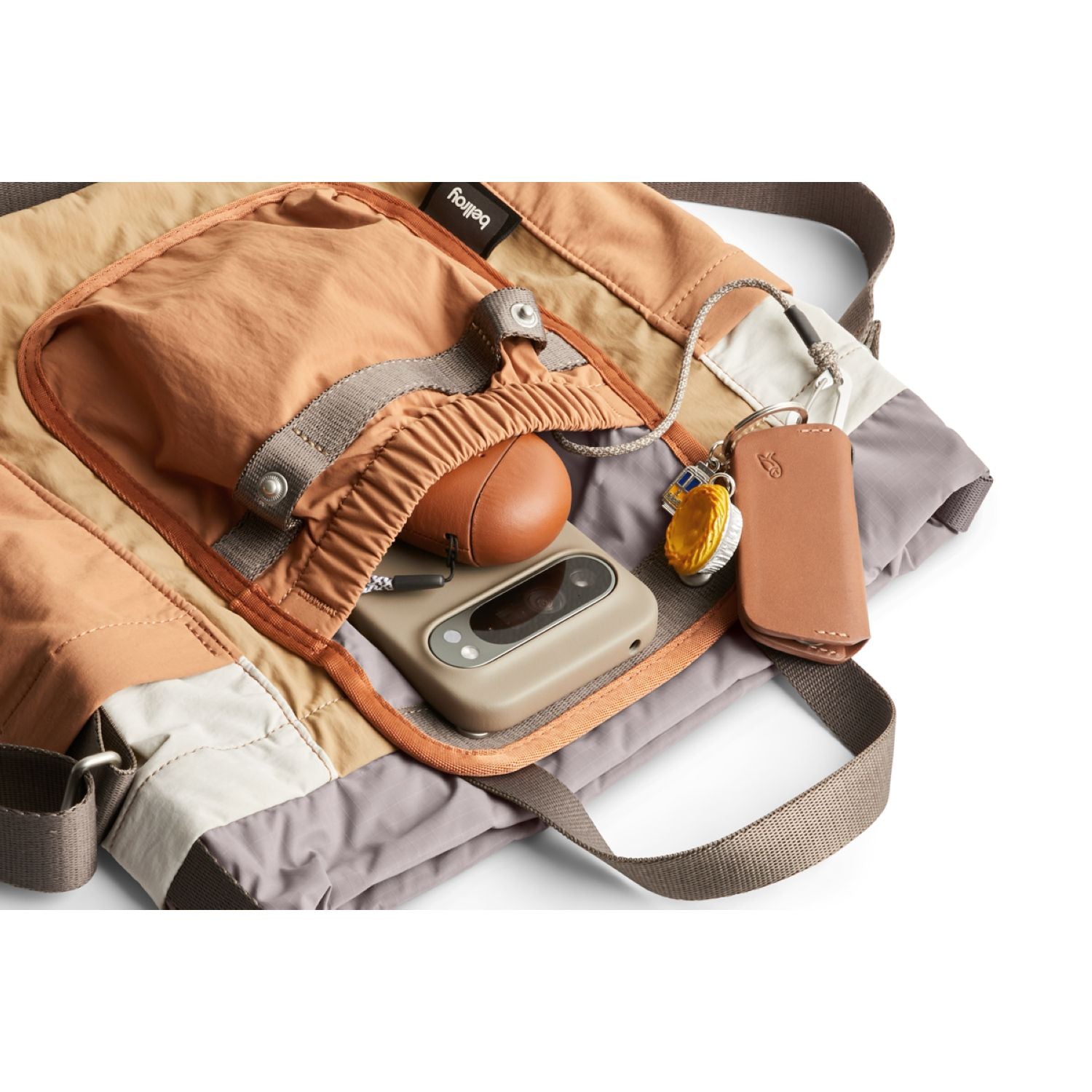 bellroy-cinch-bucket-bag-sand-dune-6