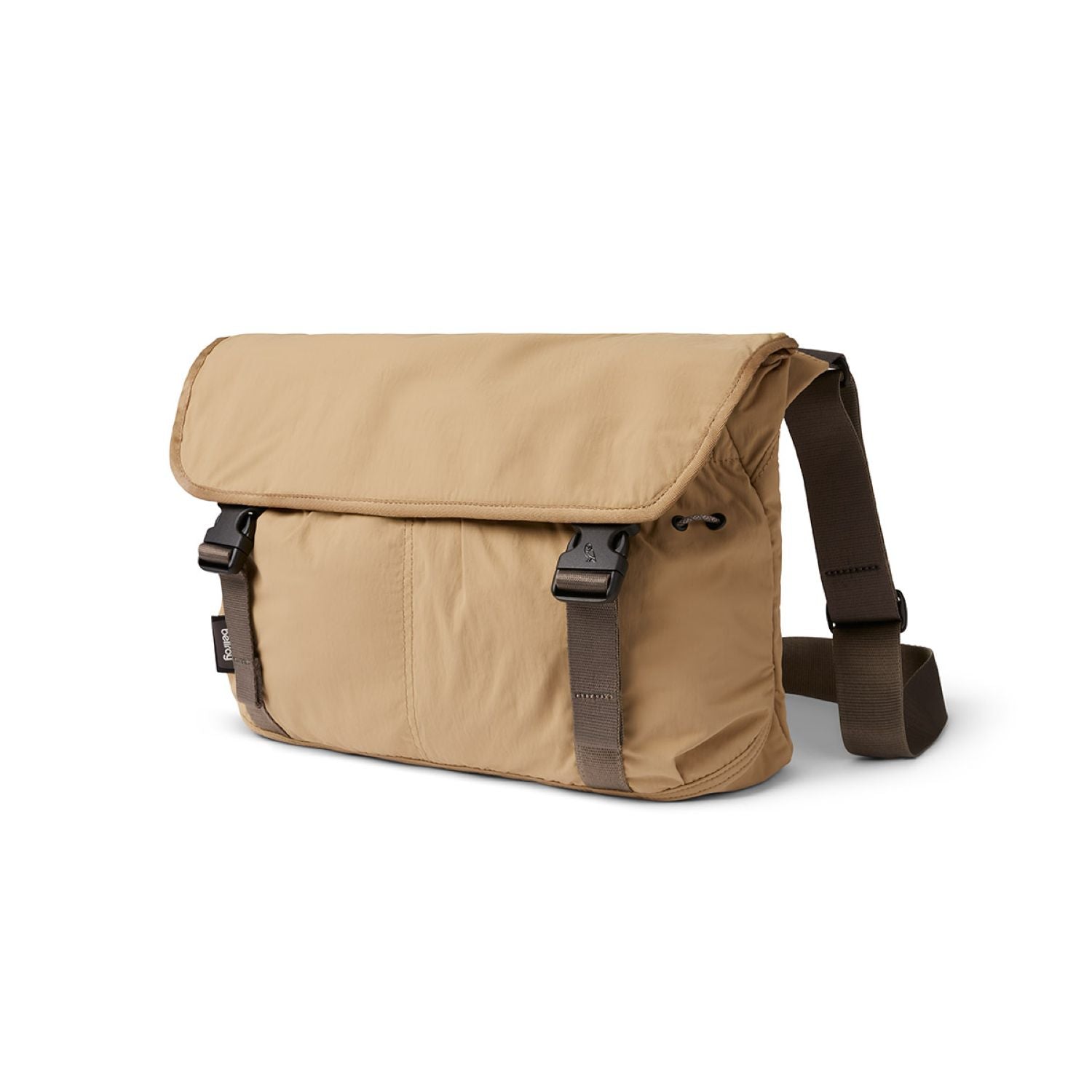 bellroy-cinch-messenger-bag-sand-dune-1