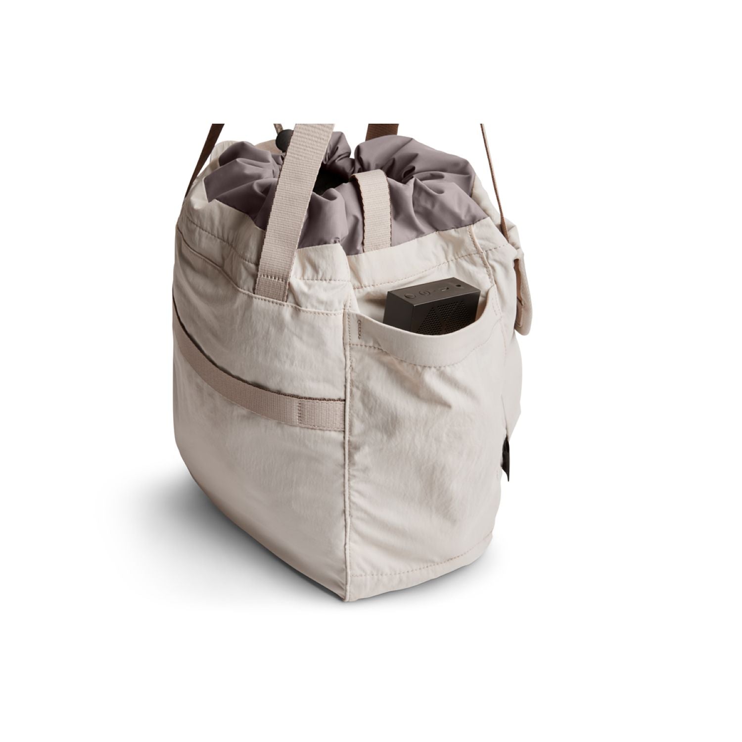 bellroy-cinch-tote-oat-8