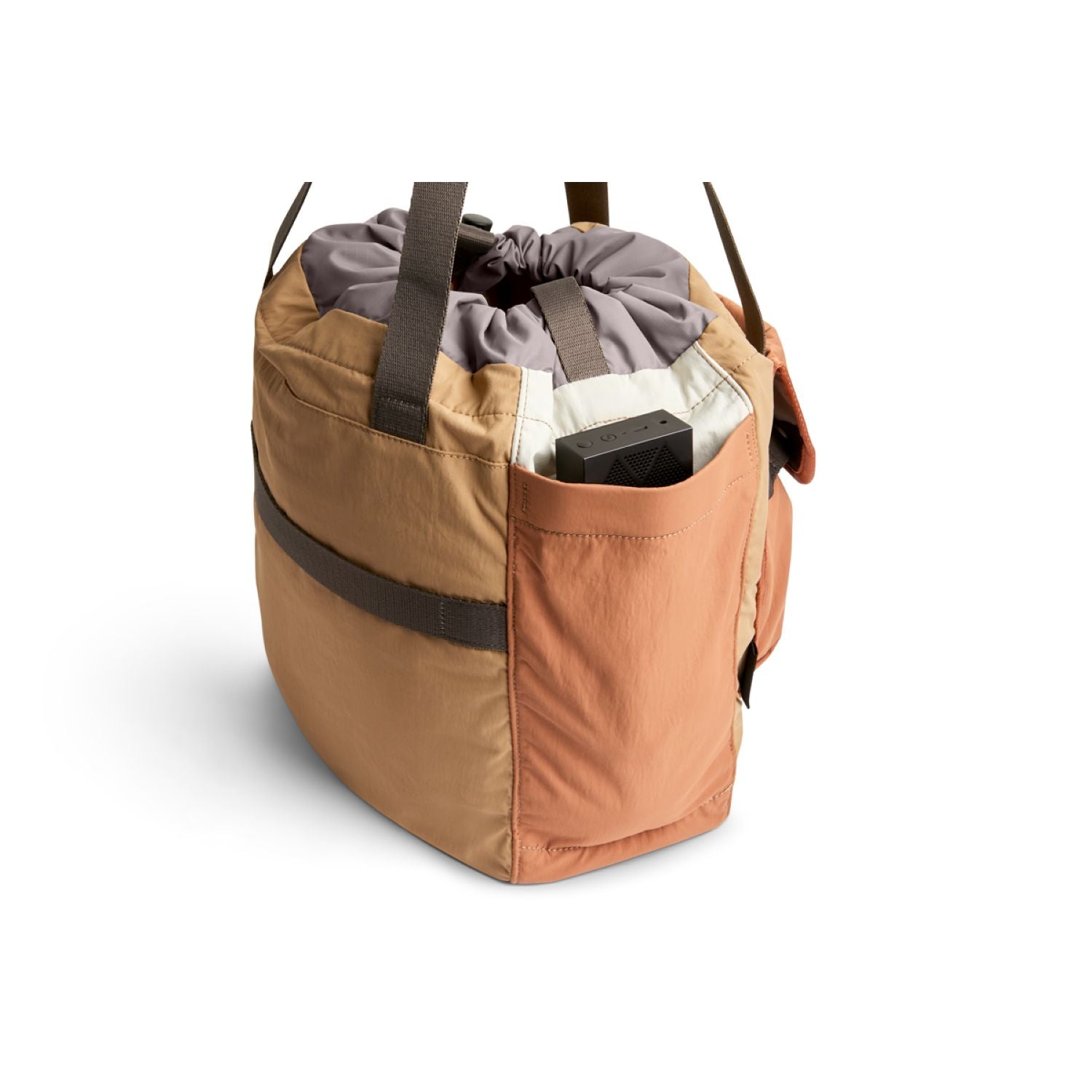 bellroy-cinch-tote-sand-dune-8