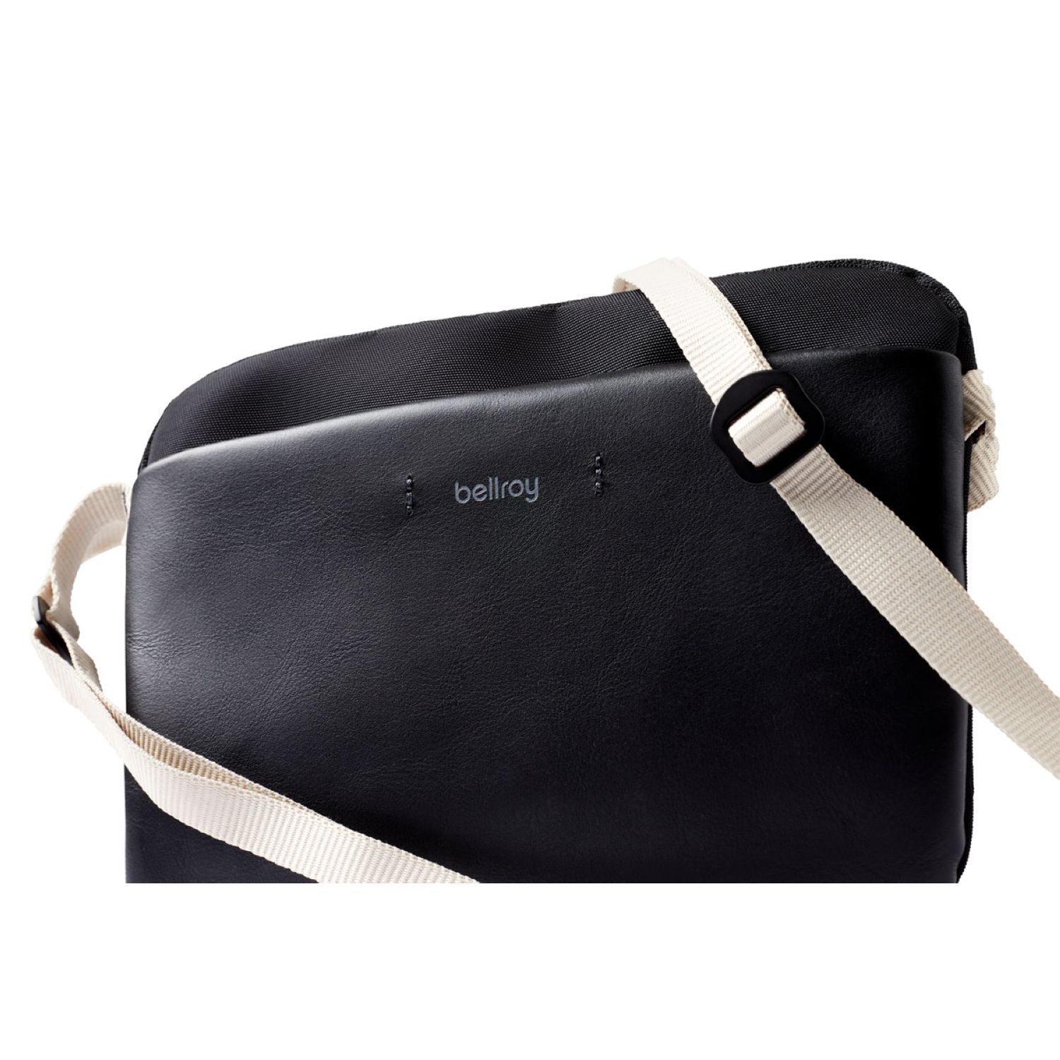 bellroy-city-pouch-plus-premium-edition-black-sand-7