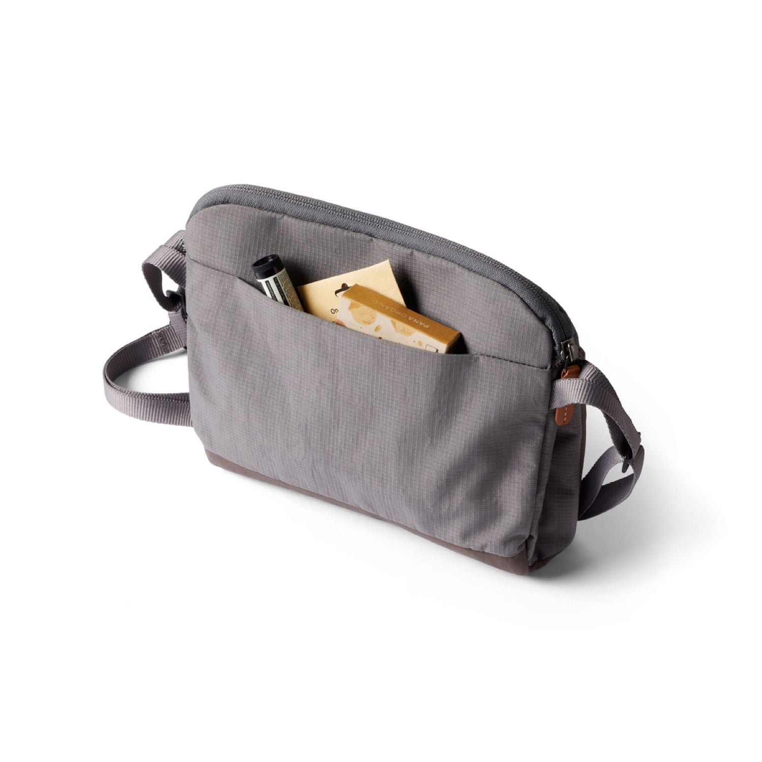 bellroy-city-pouch-plus-premium-edition-storm-grey-6