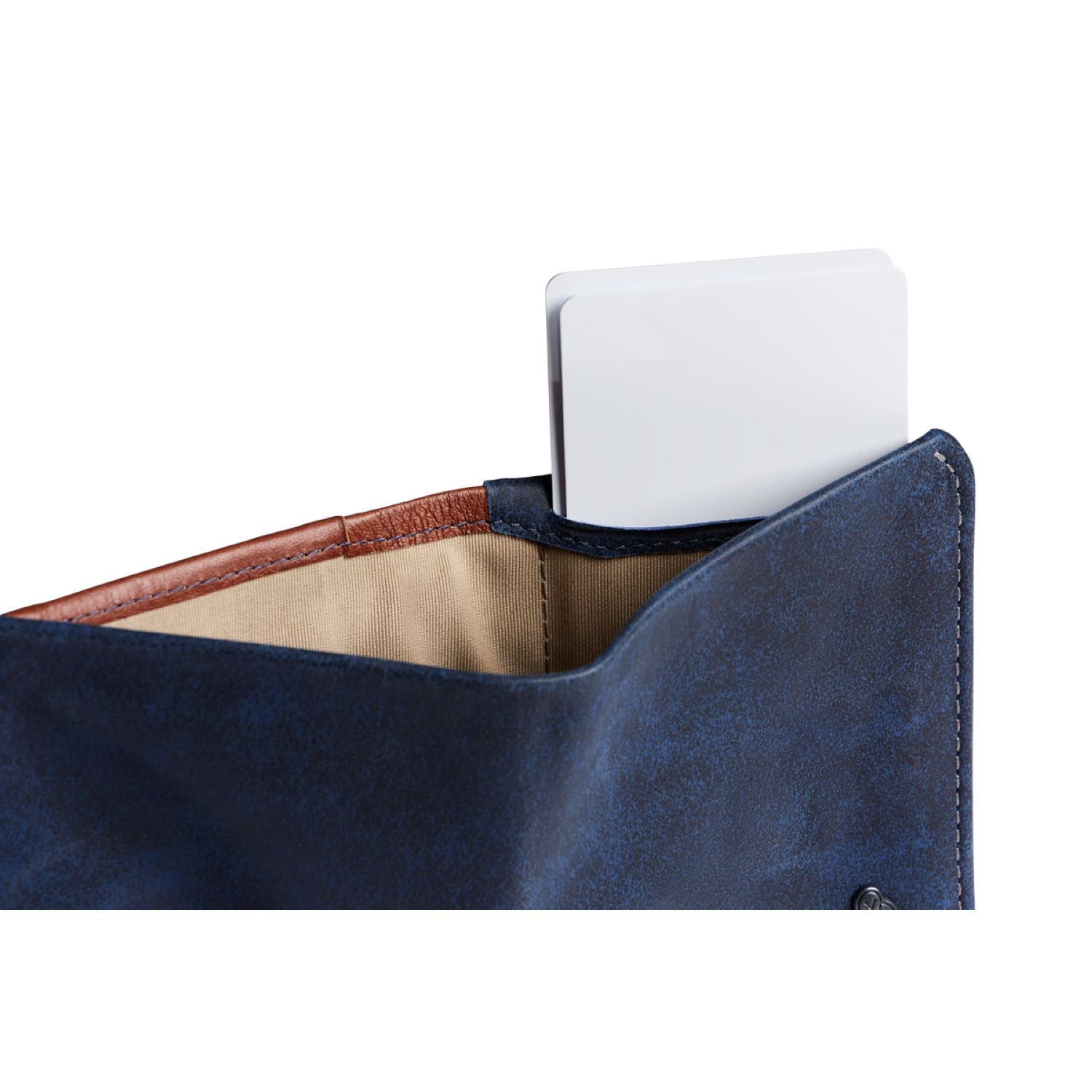 bellroy-coin-wallet-ocean-9