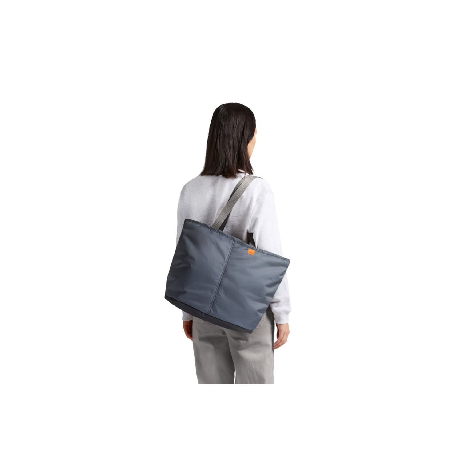 bellroy-cooler-tote-charcoal-10