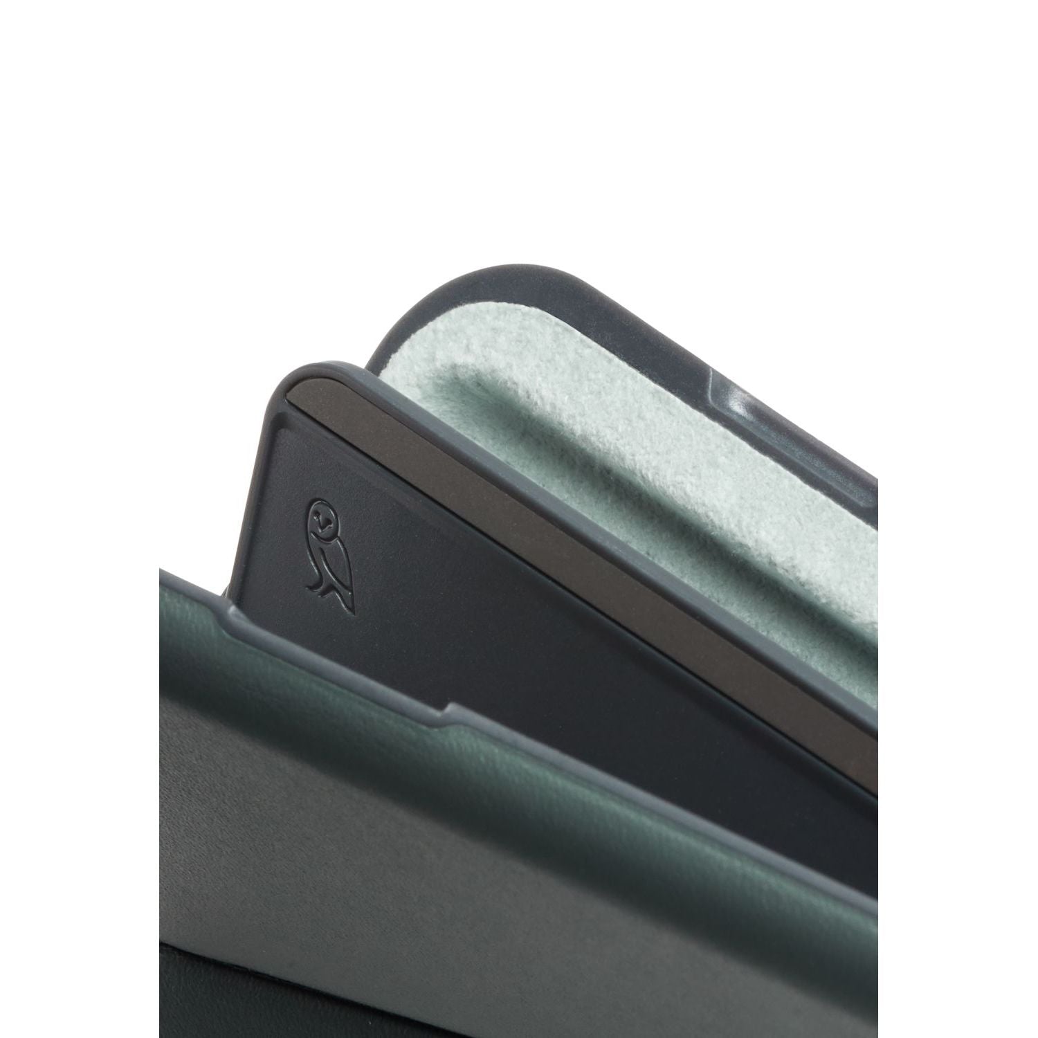 bellroy-flip-case-everglade-9