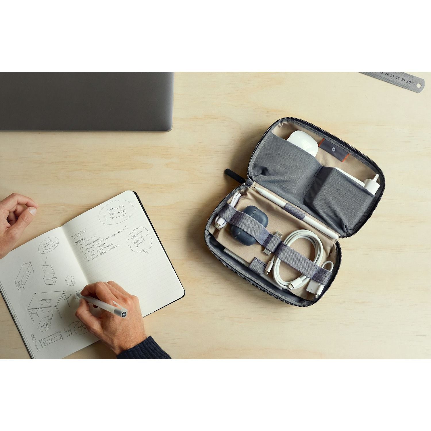 Bellroy Tech Kit