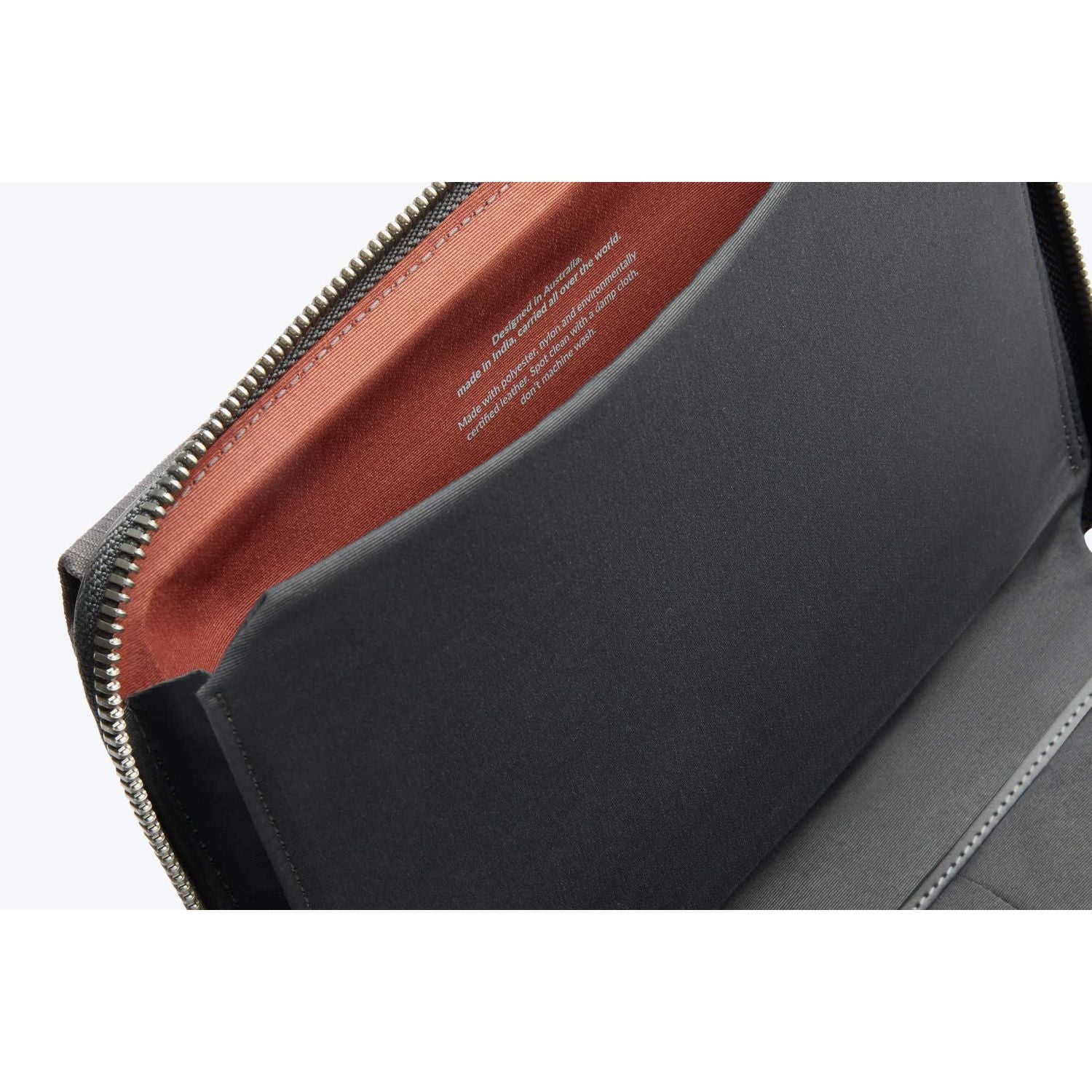 Bellroy Tokyo Folio 8" (SA)