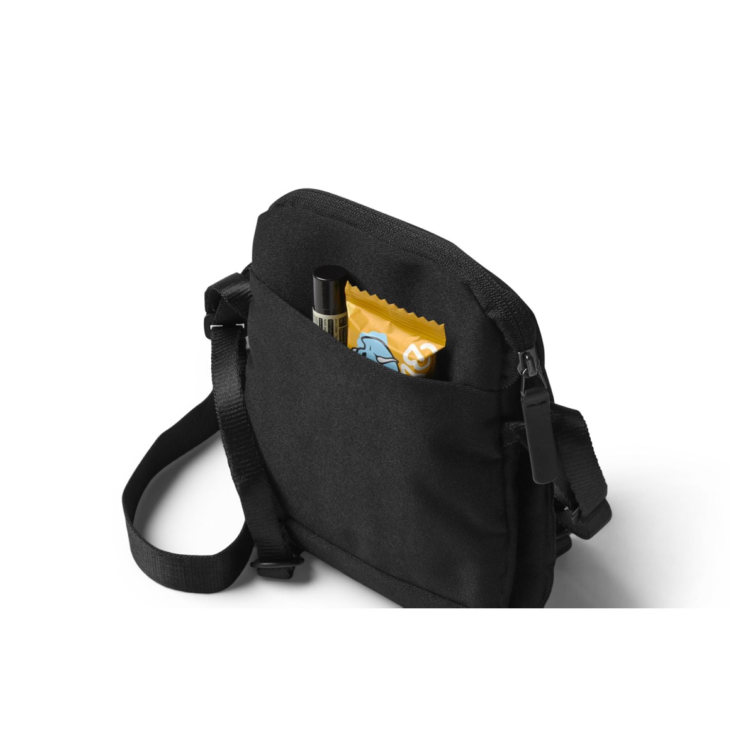 bellroy-city-pouch-melbourne-black-6