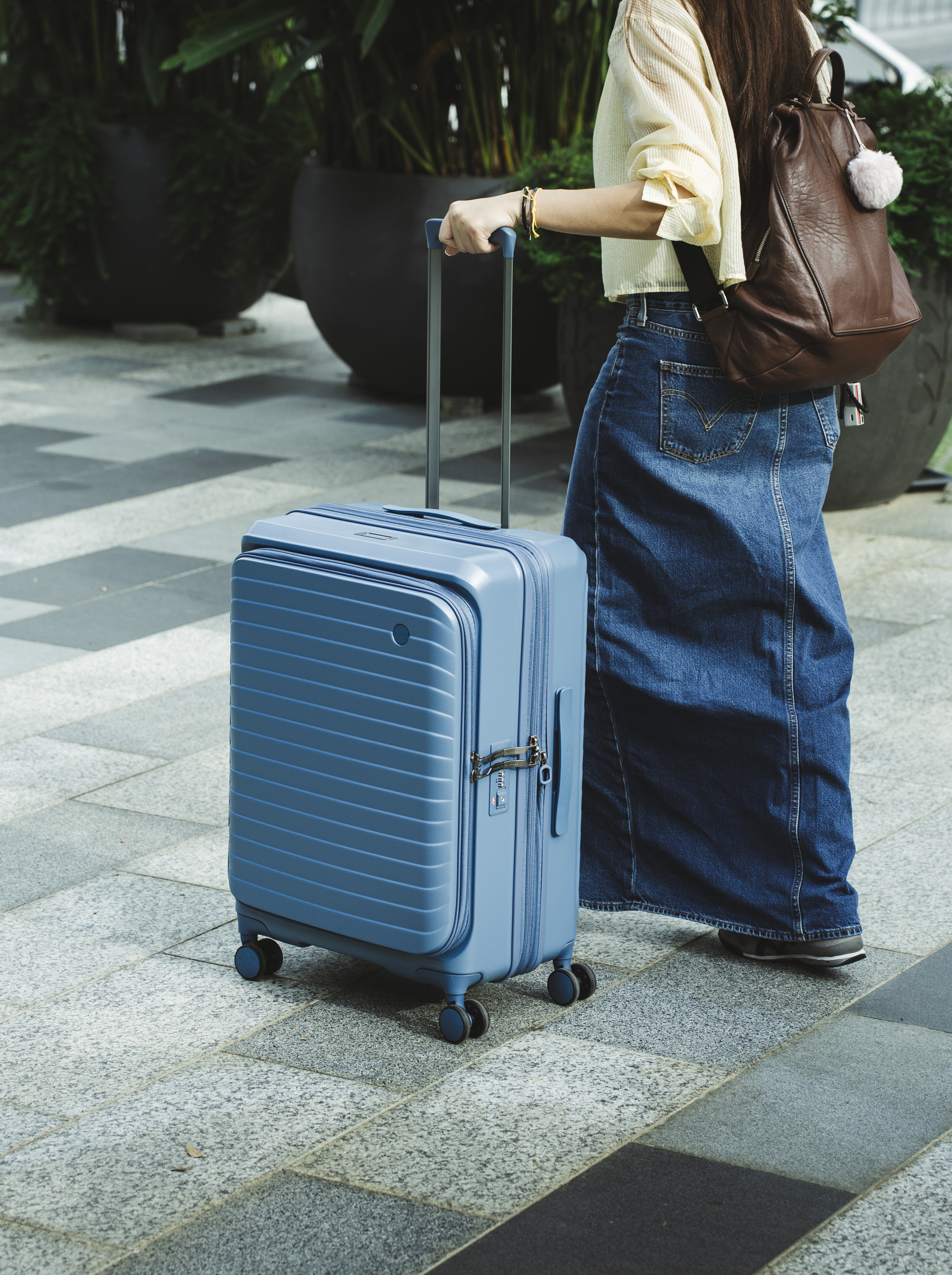 CROSSING INVI 30" Large Expandable Luggage With Front & Middle Access V3