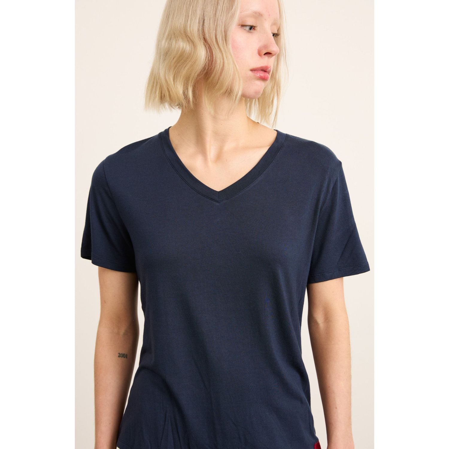 Paire Women's Merino Wool-Blend V-Neck T-Shirt (Navy)