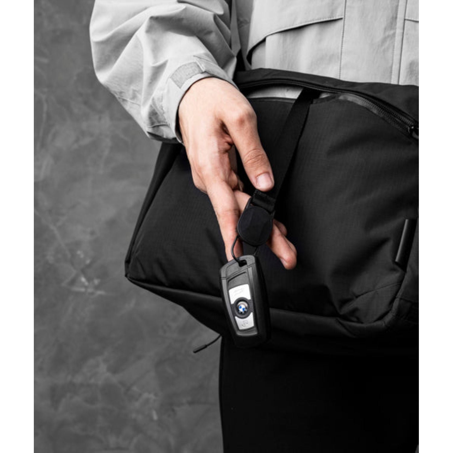 ALPAKA Flight Satchel