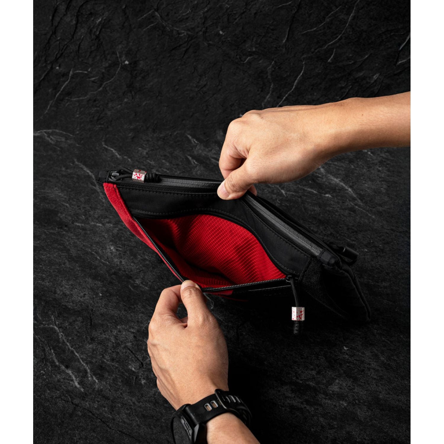 ALPAKA Zip Pouch Max - Vampire Edition