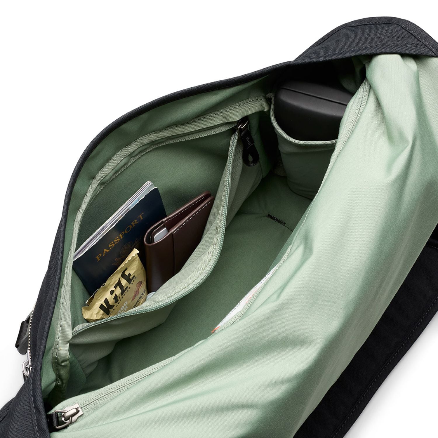 Bellroy Classic Messenger