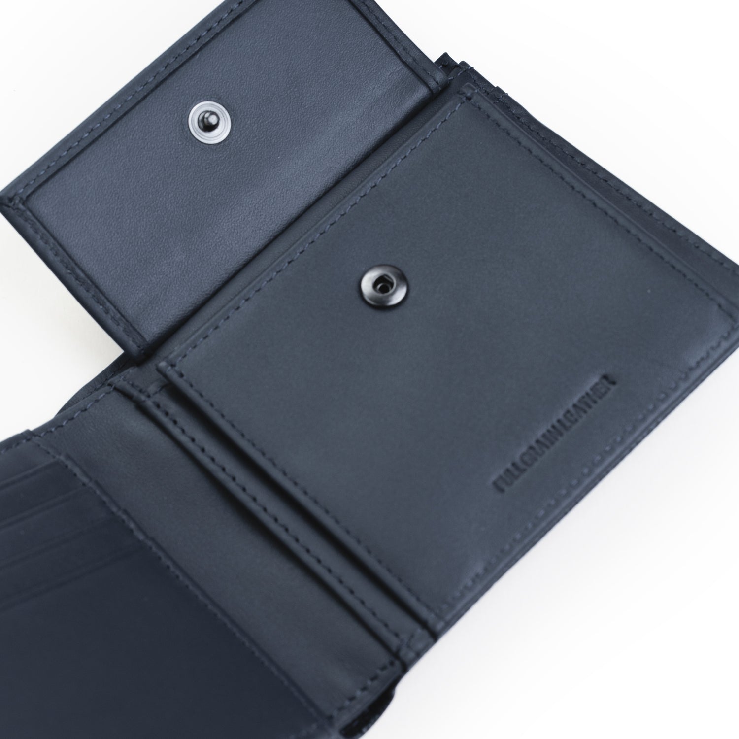 Crossing Milano Voyager Bi-Fold Wallet With Coin Pouch RFID