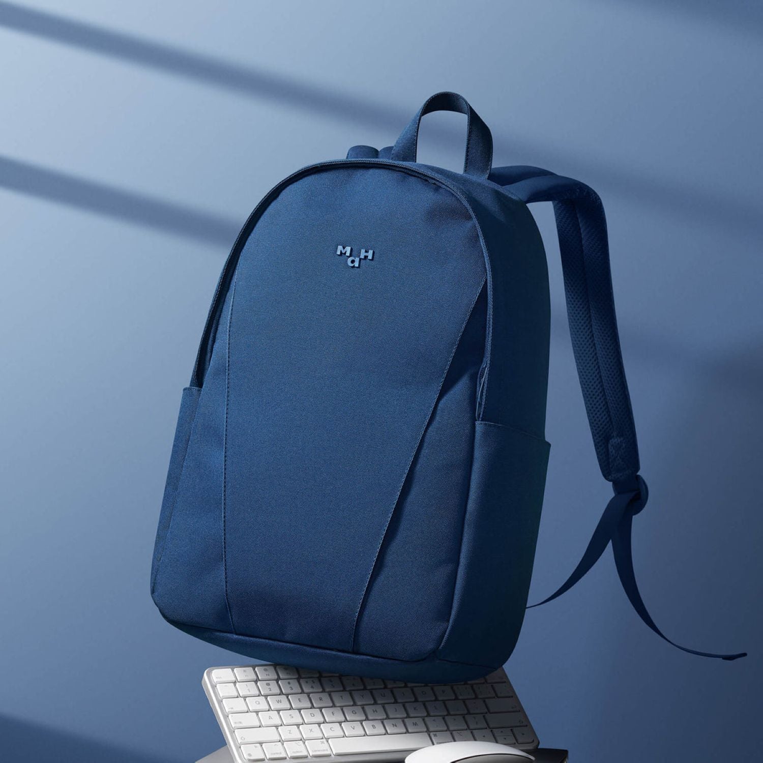 Mah Axis 18L Backpack