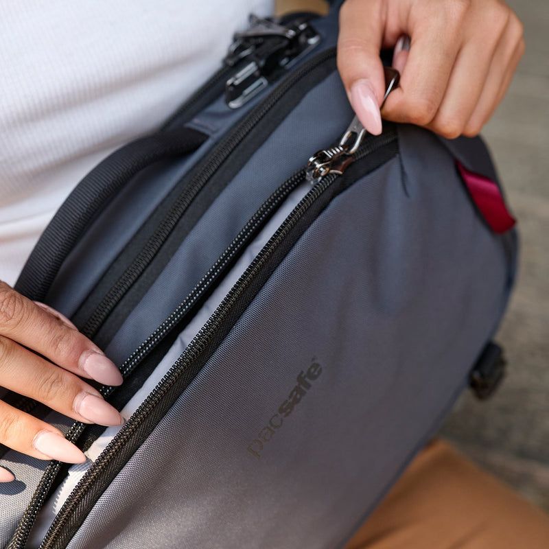 Pacsafe Exp Sling Crossbody