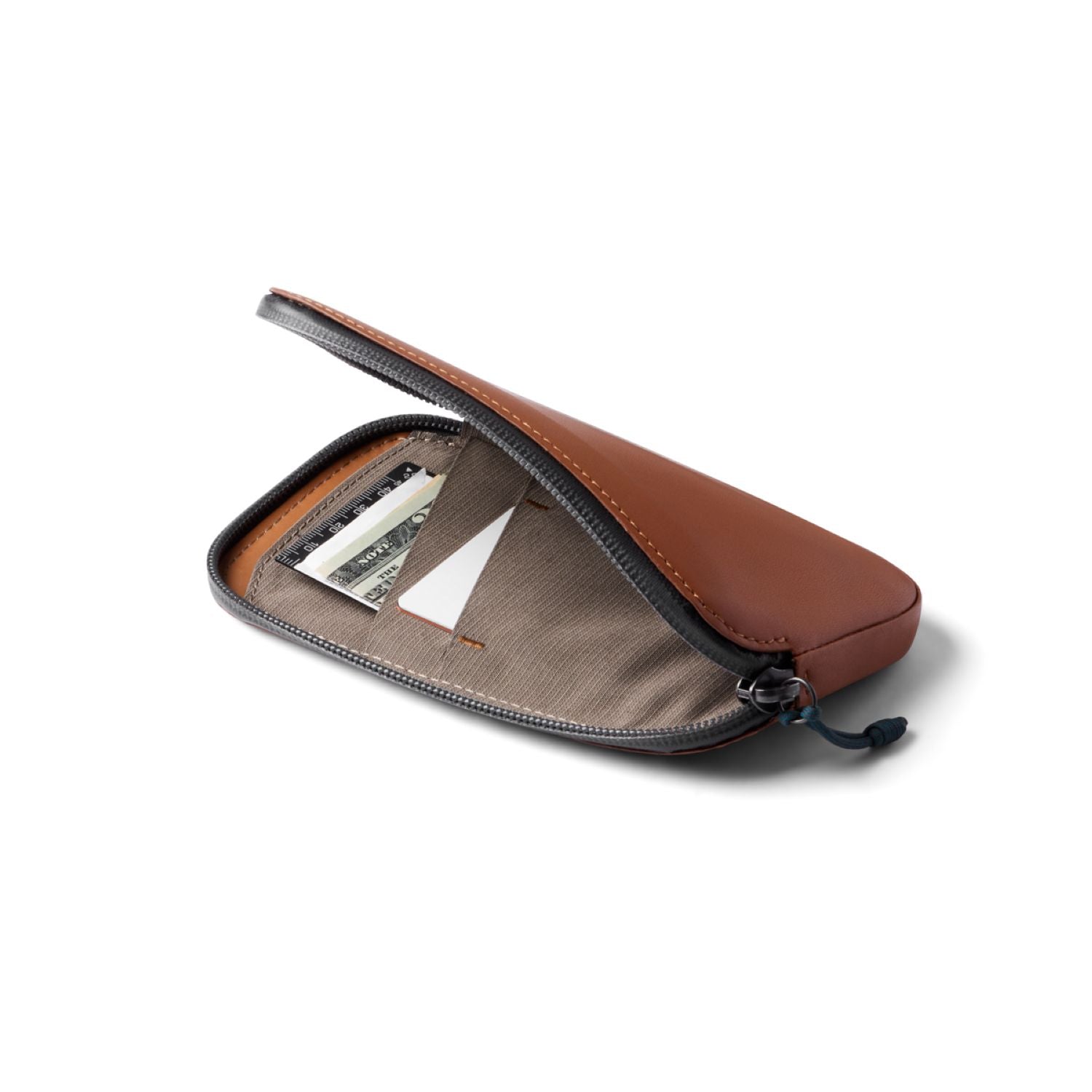 bellroy-all-conditions-phone-pocket-leather-bronze-4