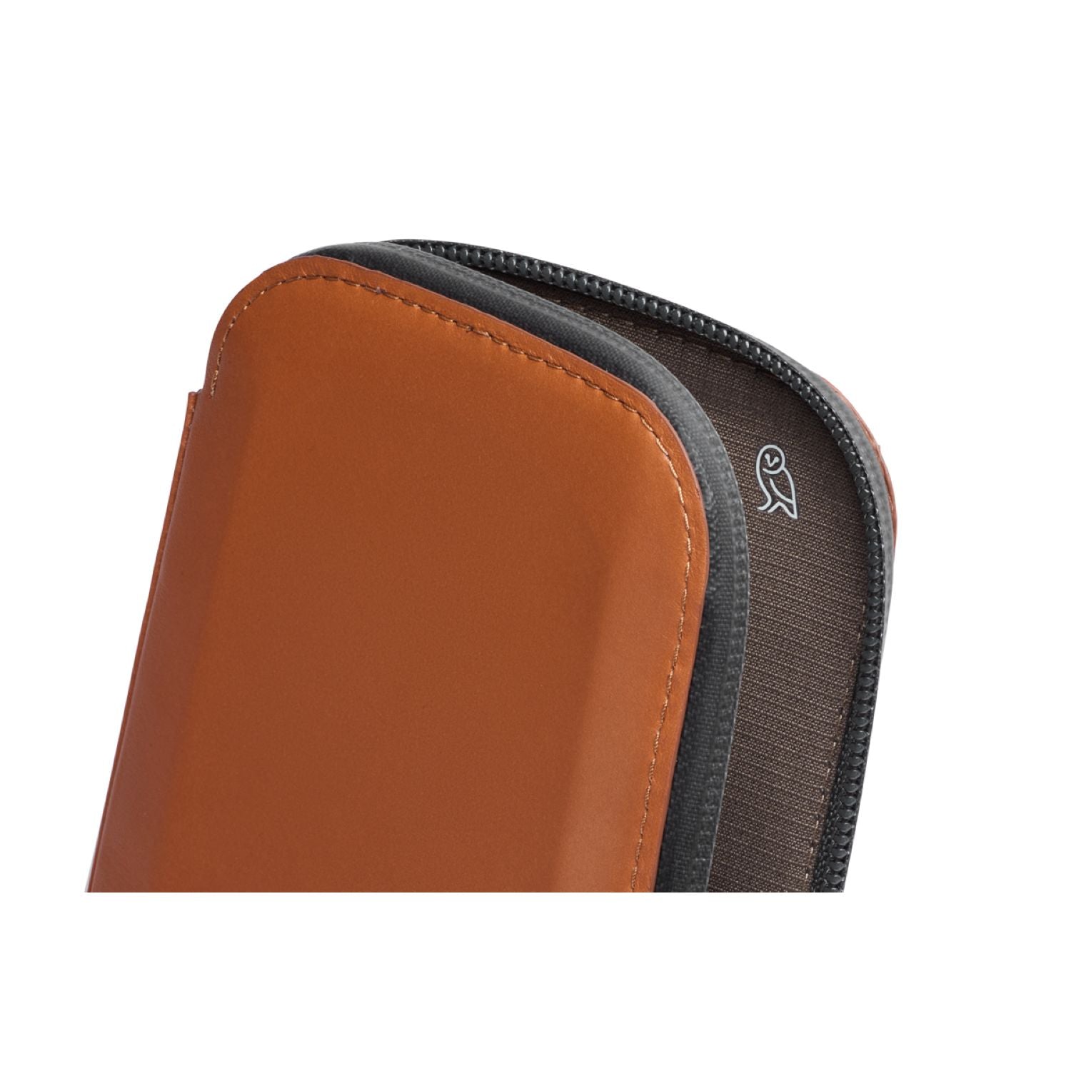 bellroy-all-conditions-phone-pocket-leather-bronze-6