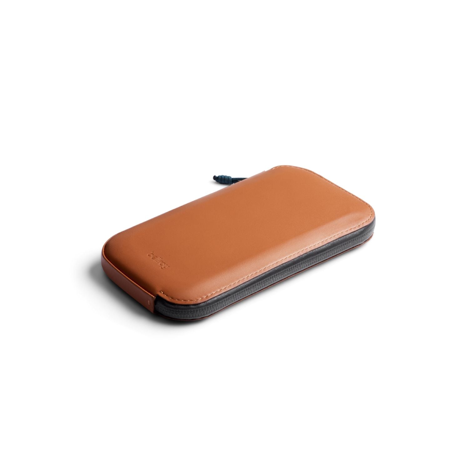 bellroy-all-conditions-phone-pocket-plus-leather-bronze-1