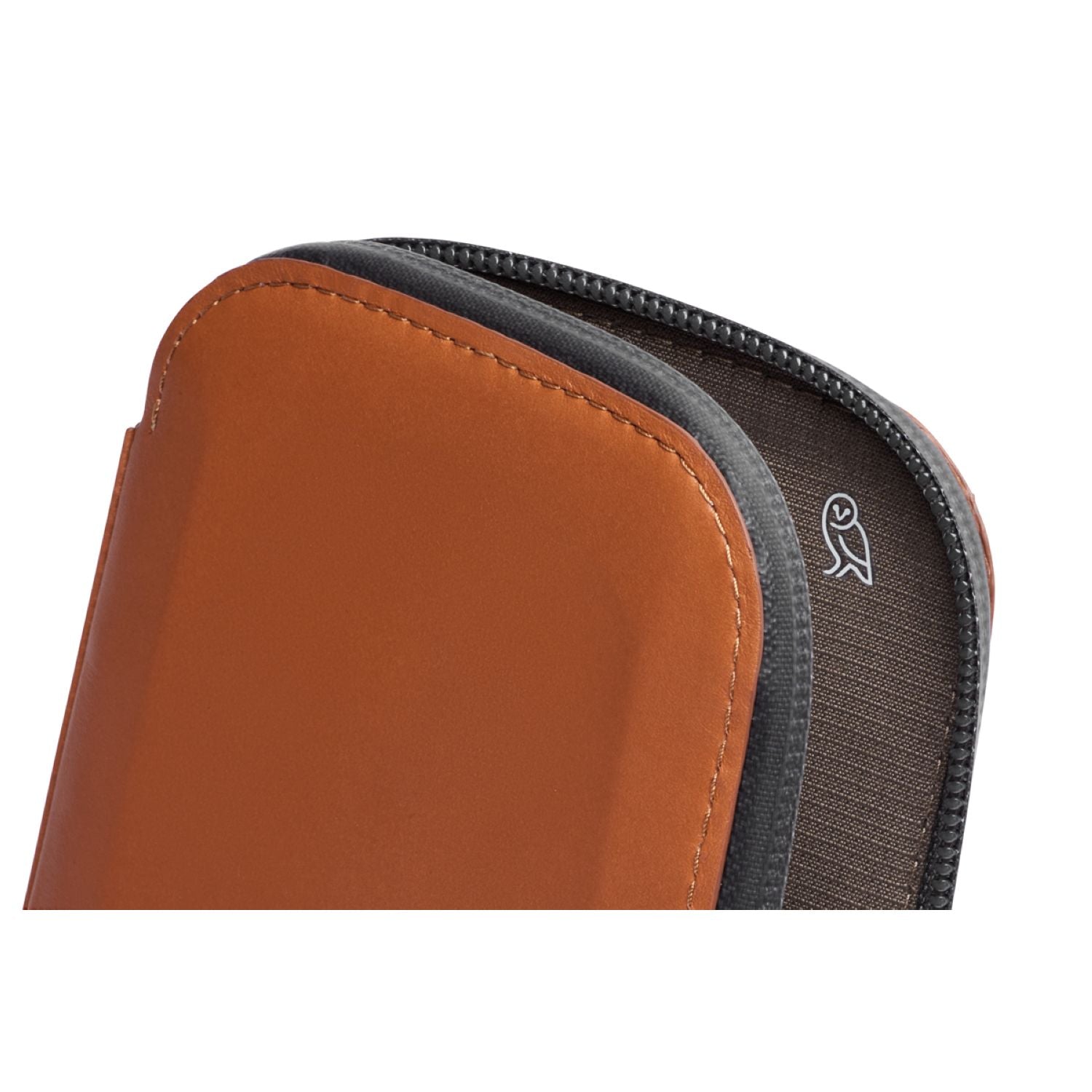 bellroy-all-conditions-phone-pocket-plus-leather-bronze-6