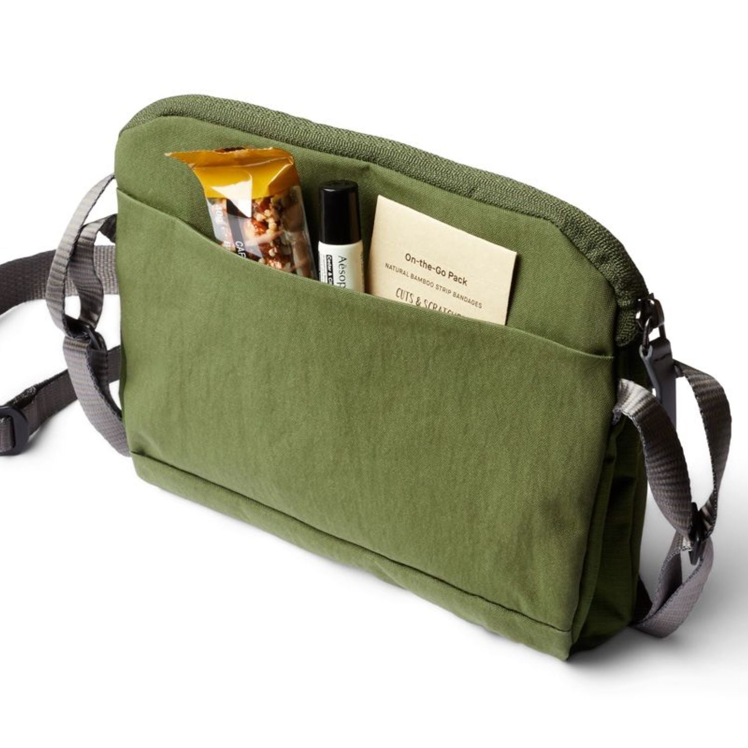 bellroy-city-pouch-plus-ranger-green-6