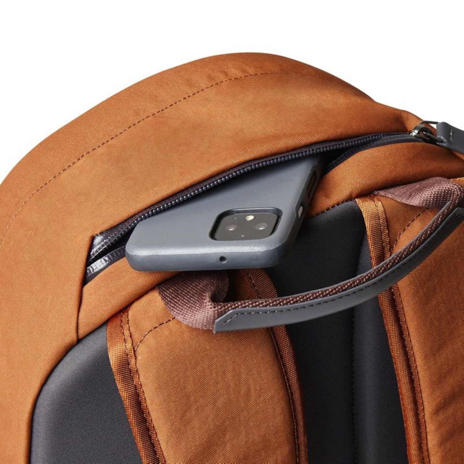 bellroy-classic-backpack-bronze-3