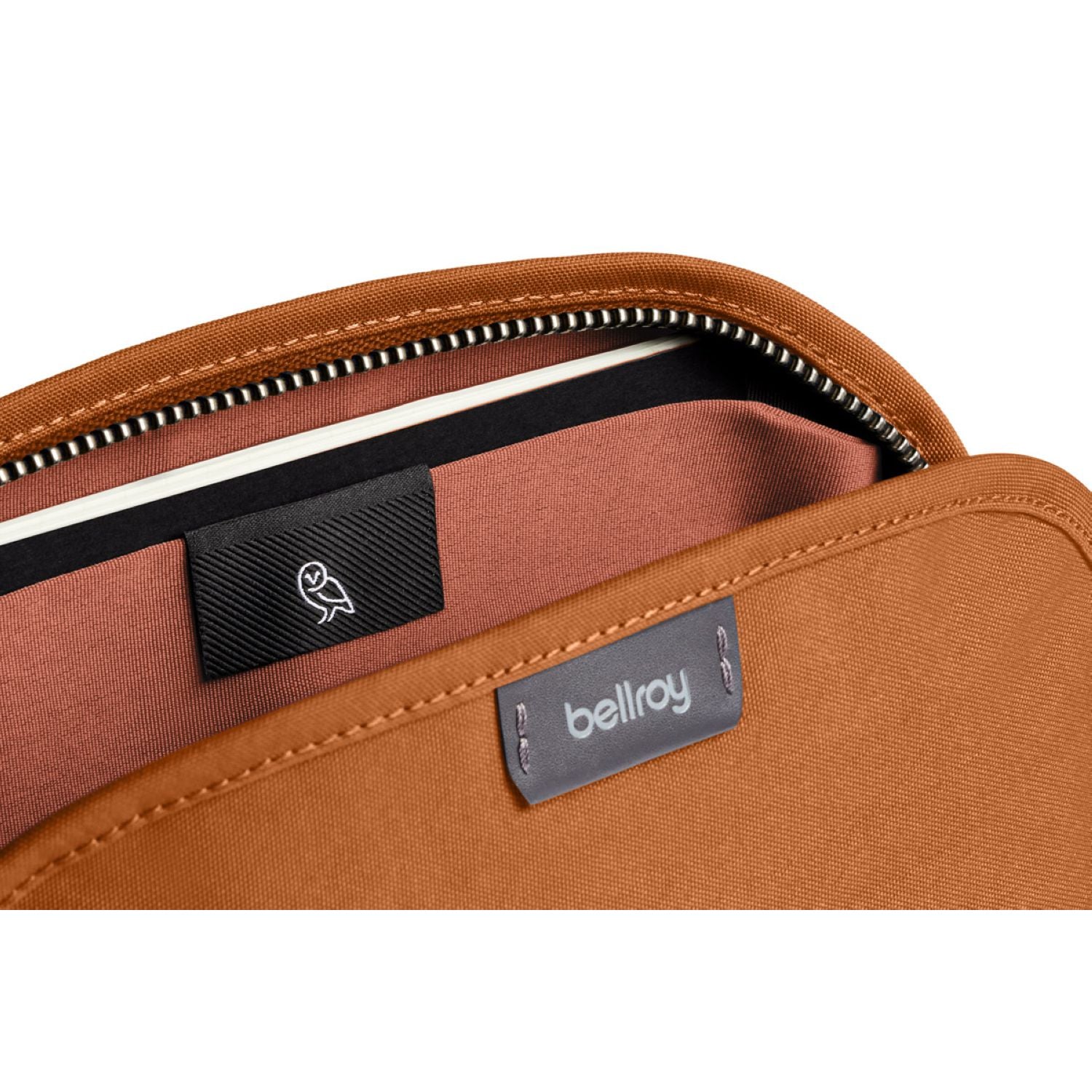 bellroy-classic-pouch-bronze-6