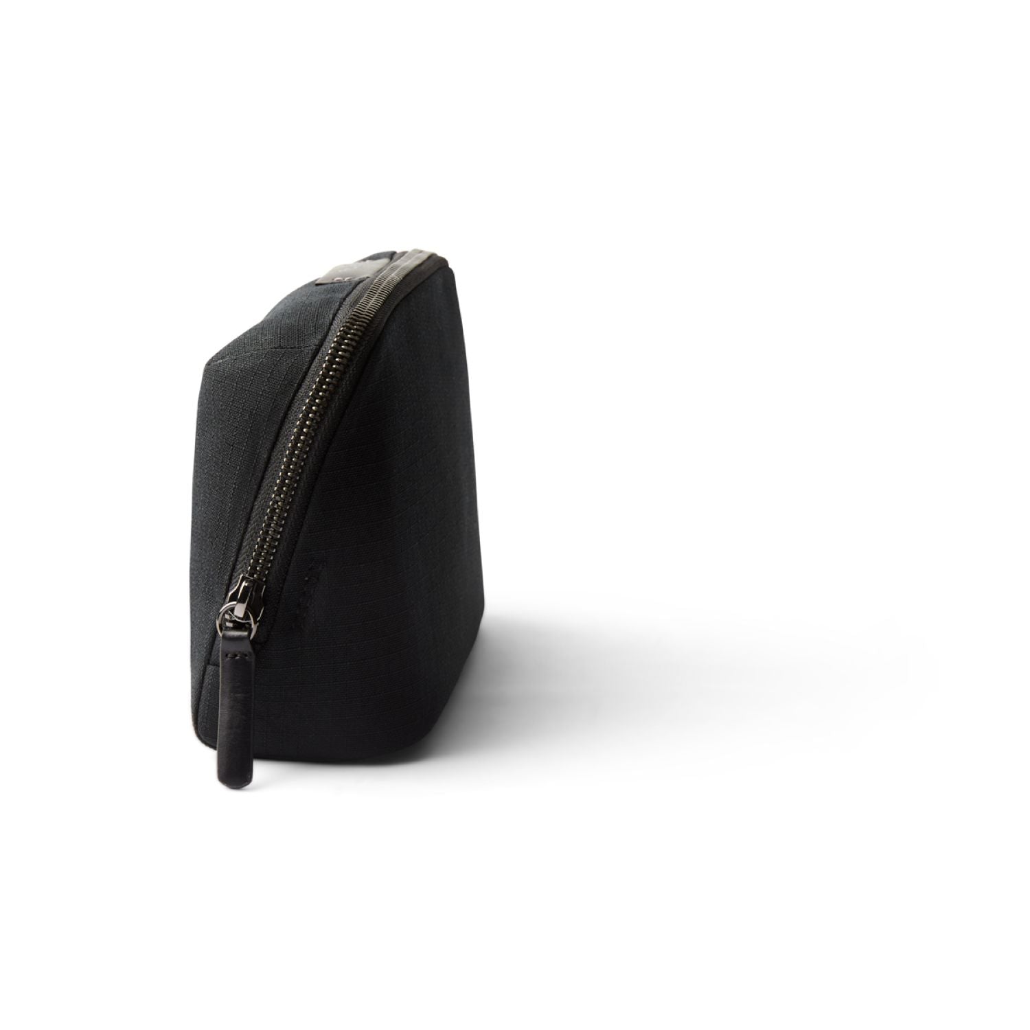 bellroy-desk-caddy-black-5