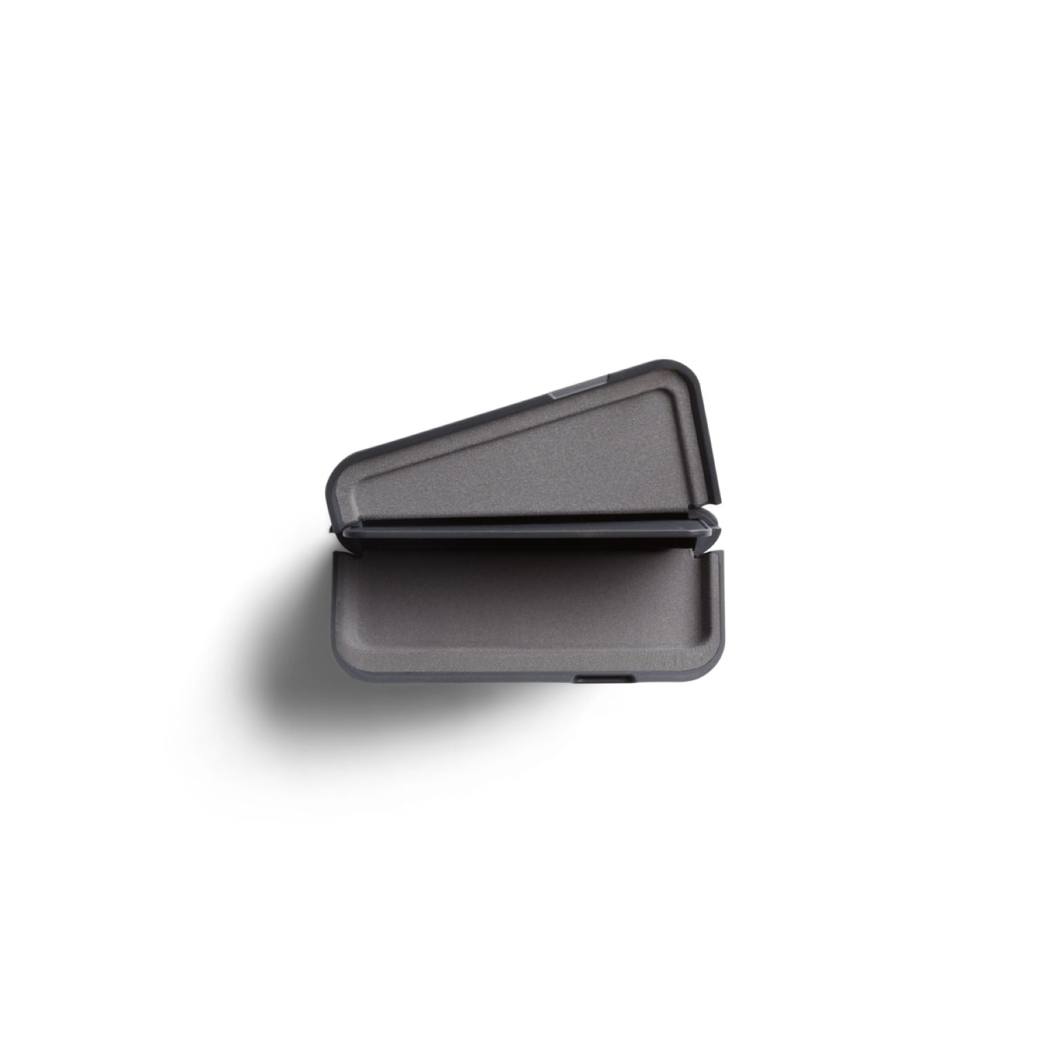 bellroy-flip-case-deeplum-4