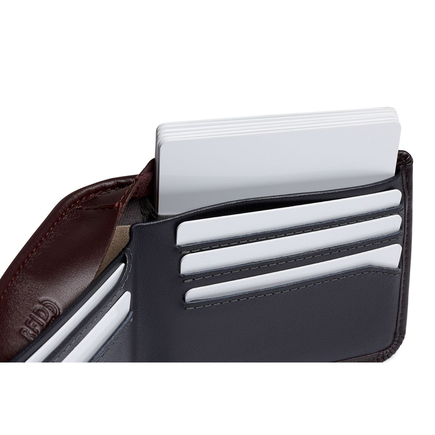 bellroy-hide-seek-wallet-hi-deep-plum-7